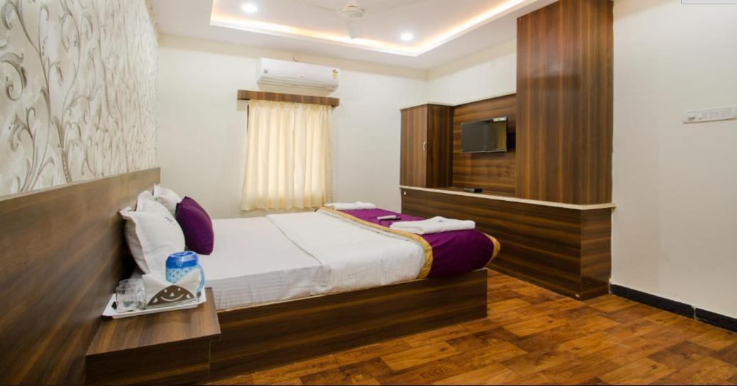 Hotel Grand Ashirwad By Wb Inn Secunderabad ภายนอก รูปภาพ